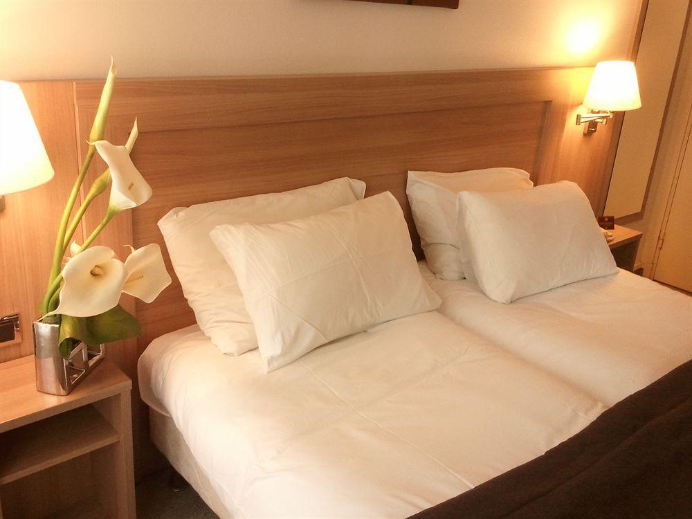 Hotel Boris V. By Happyculture Λεβαλουά Περέ Δωμάτιο φωτογραφία